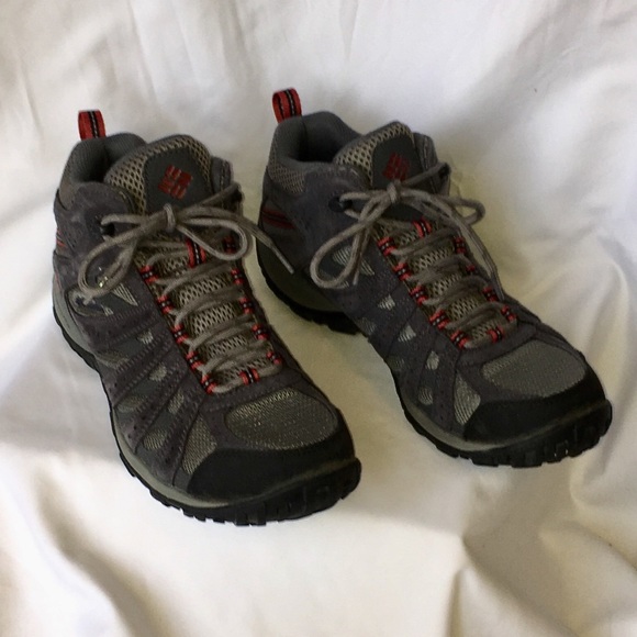 columbia redmond mid waterproof